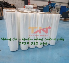 Màng co PE nặng 2,7kg quấn bọc hàng