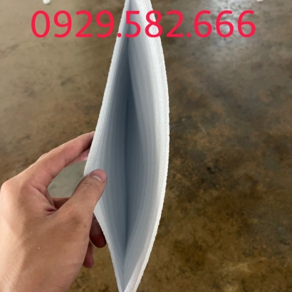 Túi xốp bạc 3mm giữ nhiệt có keo dán 